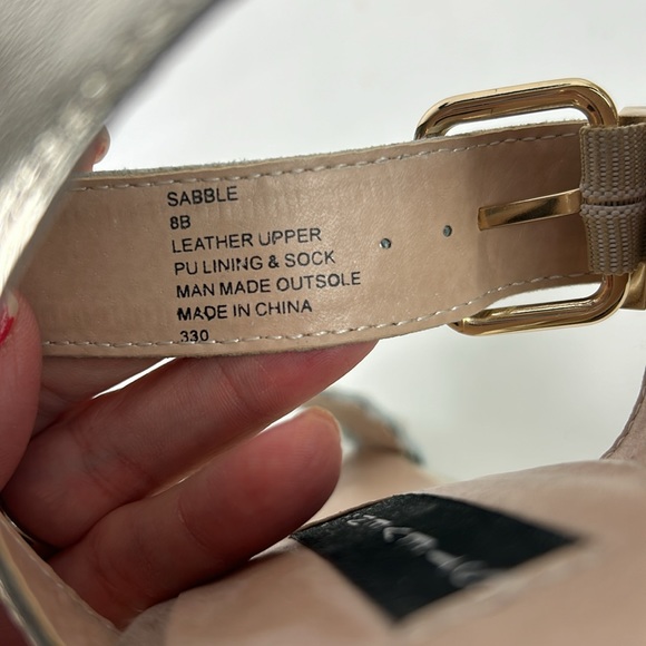 Like New Steven by Steve Madden Sabble Flatform Sandal - Picture 7 of 9